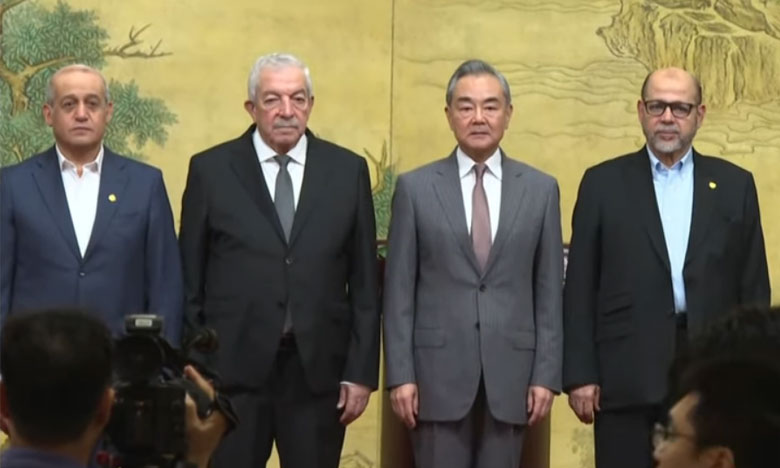 Palestinian rivals Hamas and Fatah sign unity deal aimed at Gaza governance