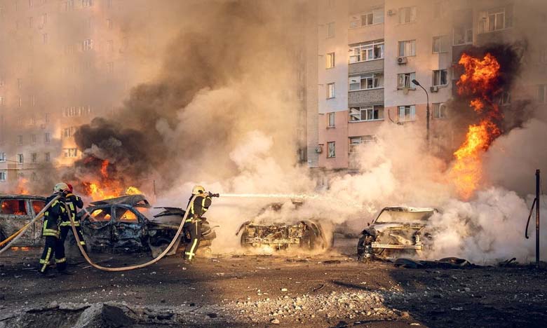 Russia now bombs Zelenskys city, the whole of Ukraine has been burning for three days chaos ensues