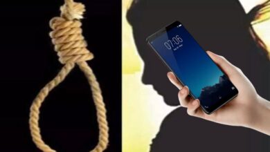 A 10-year-old girl hanged herself for not giving her mobile phone