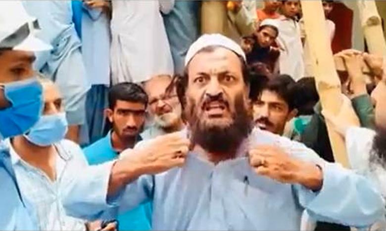 People are sharing the video of a Pakistani citizen claiming him to be from India