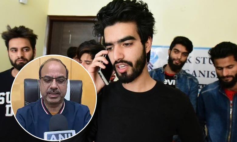 If you want to come to class you will have to shave your beard Muslim students are outraged by the order of the college