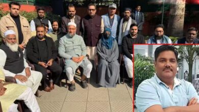 AAP Councillor Joins MIM in presence of Asaduddin owaisi & Will Contest Delhi Assembly Election on MIM TICKET