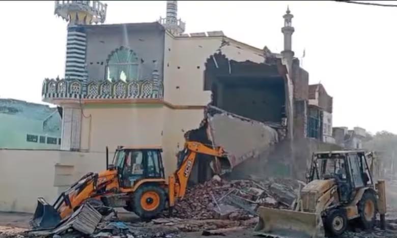 Bulldozer drives on 180-year-old Noori Jama Masjid in UP Yogis bulldozer razes part of it