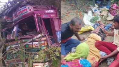 Telangana Horrific road accident in Rangareddy 4 vegetable vendors killed and 50 injured