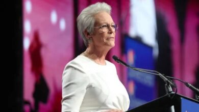 Zionist stabbed American actress for comparing California fires to Gaza
